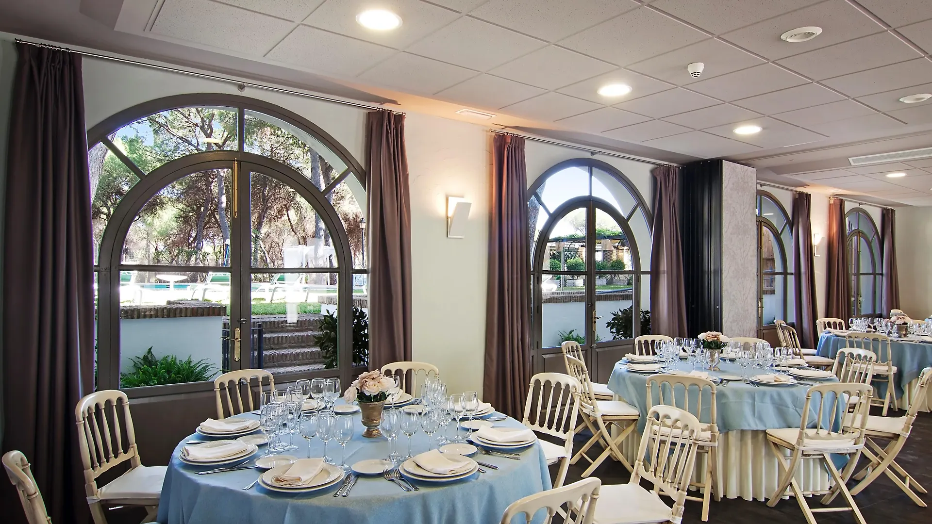 Hotel Oromana Alcala de Guadaira 3*,